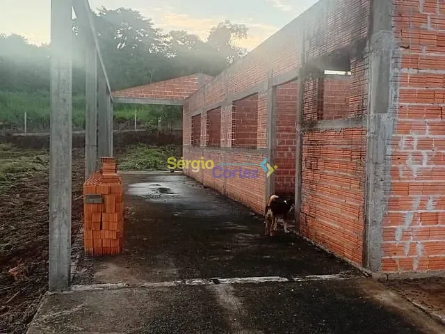 Chácara 3 quartos e 1 banheiro, à venda, no bairro Selva em Londrina