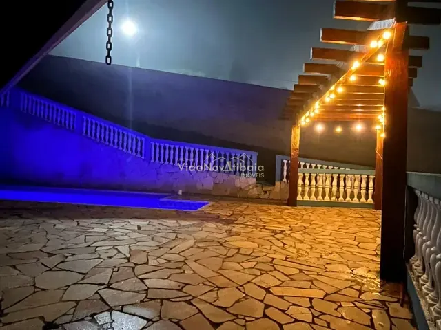 Chácara com 855m² 1 quarto e 1 banheiro, à venda, no bairro Loteamento Vale das Flores em Atibaia