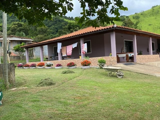Chácara com 3000m² 4 quartos e 3 banheiros, à venda, no bairro Portão  em Cambuí