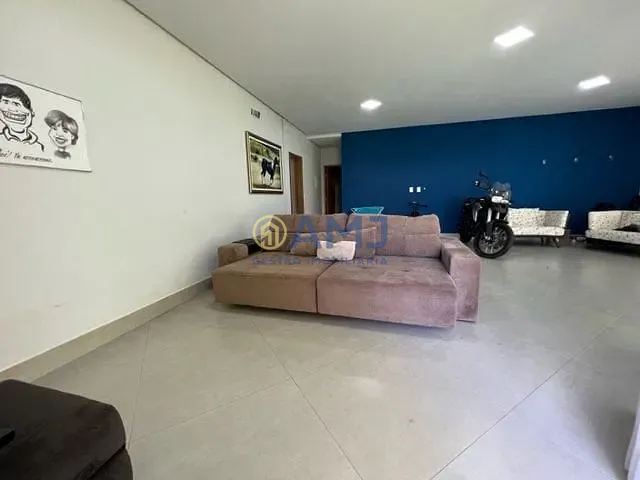 Chácara com 1213m² 3 quartos e 5 banheiros, à venda, no bairro Countryville em Hidrolândia
