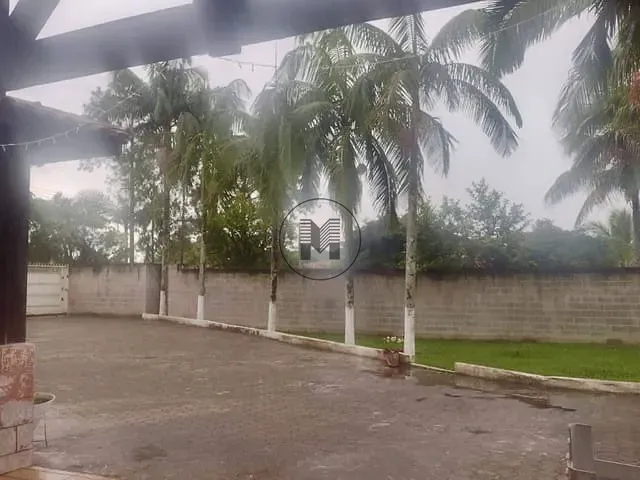Chácara com 2700m² 4 quartos e 3 banheiros, à venda, no bairro Chácaras Santa Edwirges em Guaratinguetá