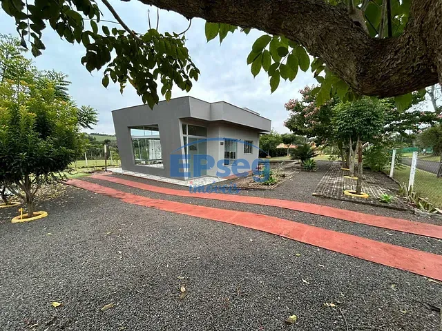 Chácara com 1530m², à venda, no bairro Estância Cabral em Cambé