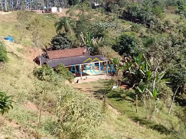 Chácara com 13000m² 5 quartos e 5 banheiros, à venda, no bairro Chácara Taquari em São José dos Campos