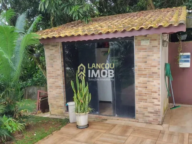 Chácara 2 quartos e 3 banheiros, à venda, no bairro Água das Flores em Jundiaí