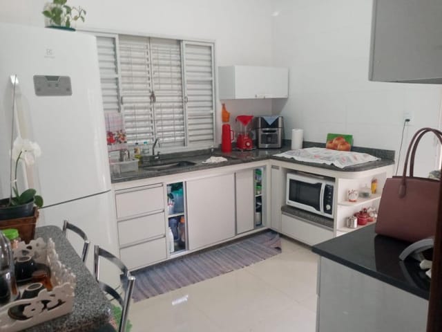 Chácara com 2100m² 2 quartos e 1 banheiro, à venda, no bairro Área Rural de Arcos em Arcos