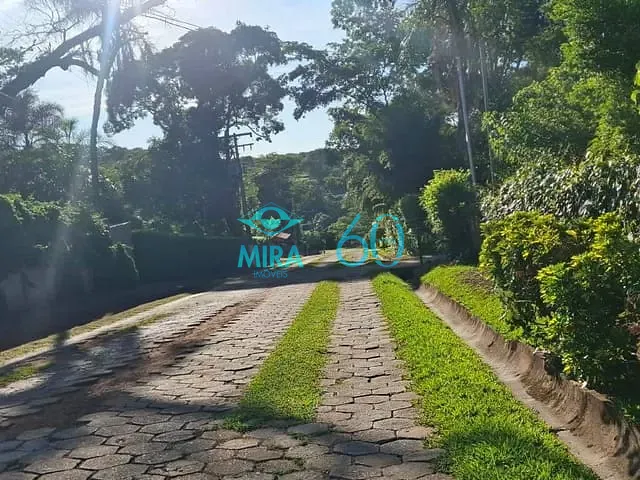 Chácara com 3425m² 4 quartos e 6 banheiros, à venda, no bairro Zona Rural em Hidrolândia