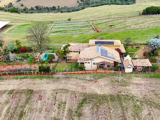 Chácara 4 quartos e 2 banheiros, para alugar, no bairro Gleba Fazenda Palhano em Londrina