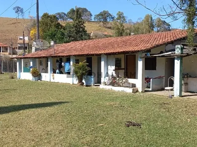 Chácara à venda, no bairro Bairro dos Melos em Piranguçu