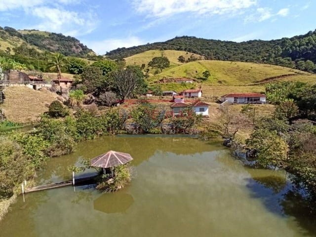 Chácara com 290400m² 3 quartos e 5 banheiros, à venda, no bairro Zona Rural em Paraisópolis