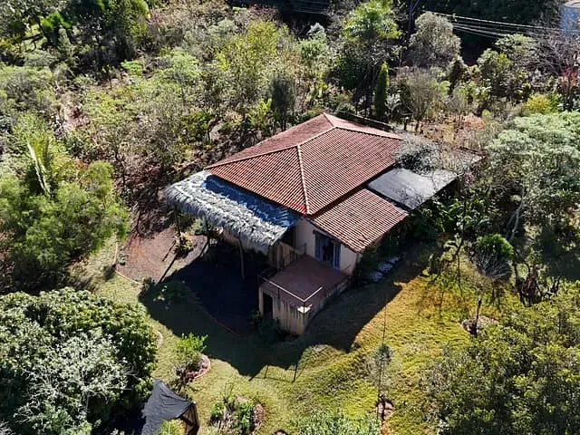 Chácara com 10000m² 3 quartos e 2 banheiros, à venda, no bairro Área Rural de Londrina em Londrina