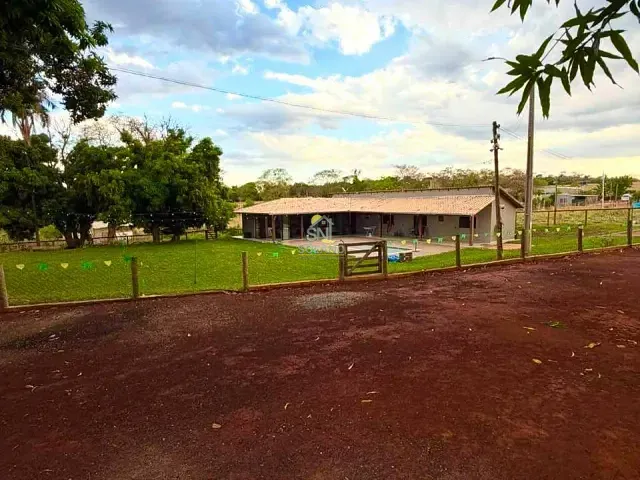 Chácara com 10500m² 6 quartos e 5 banheiros, à venda, no bairro Área Rural de Bonfinópolis em Bonfinópolis