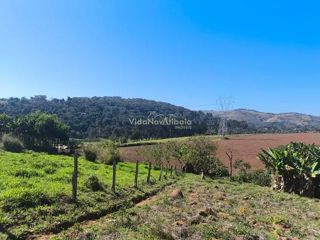 Chácara com 2670m² 2 quartos e 1 banheiro, à venda, no bairro Jardim Maracanã em Atibaia