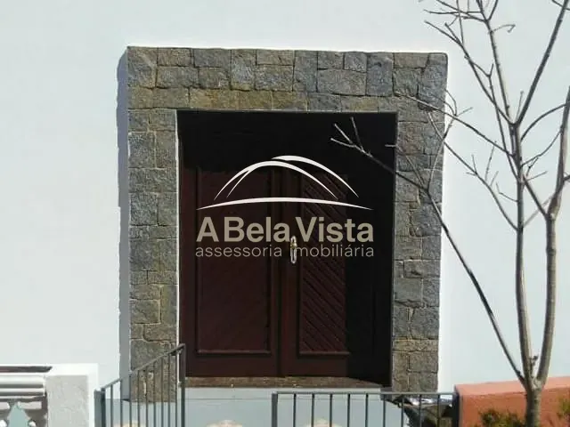 Chácara com 2000m² 3 quartos e 2 banheiros, à venda, no bairro Chácara Vale do Rio Cotia em Carapicuíba