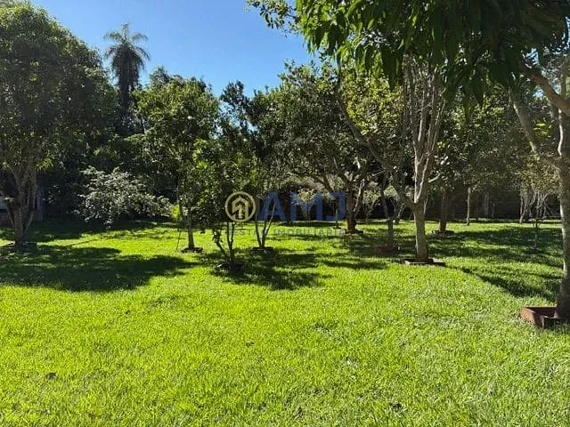 Chácara com 4887m² 5 quartos e 4 banheiros, à venda, no bairro Countryville em Hidrolândia