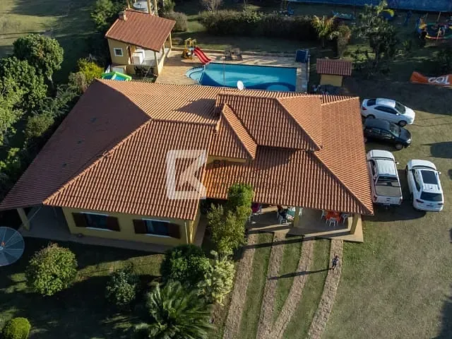 Chácara com 3863m² 3 quartos e 2 banheiros, à venda, no bairro Sítios de Recreio Jardins de Itaici em Indaiatuba