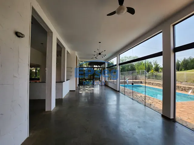 Chácara com 2000m² 3 quartos e 5 banheiros, à venda, no bairro Estância Cabral em Cambé