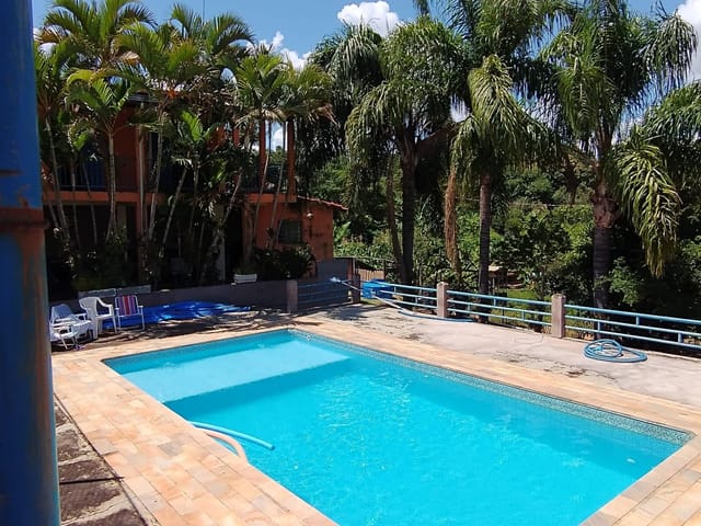 Chácara com 2352m² 5 quartos e 3 banheiros, à venda, no bairro Loteamento Chácaras Gargantilhas em Campinas