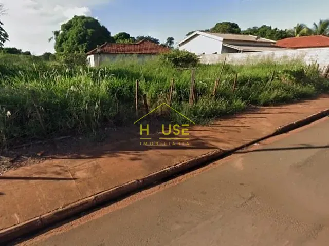 Chácara com 2303m², à venda, no bairro Centro em Indiaporã