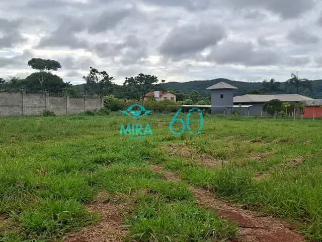 Chácara com 1470m², à venda, no bairro Rural em Hidrolândia