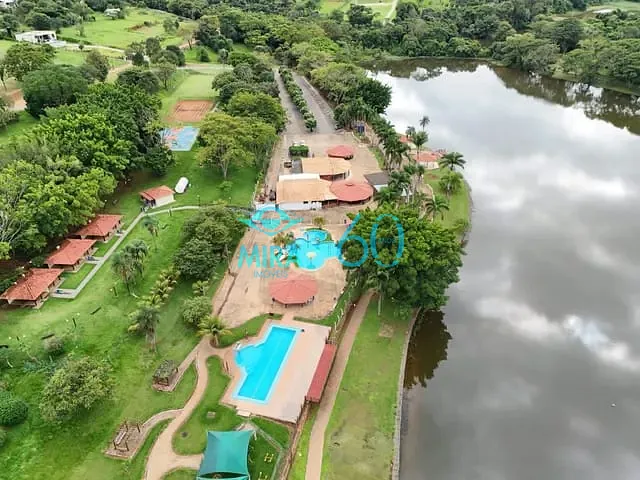Chácara com 1470m², à venda, no bairro Rural em Hidrolândia