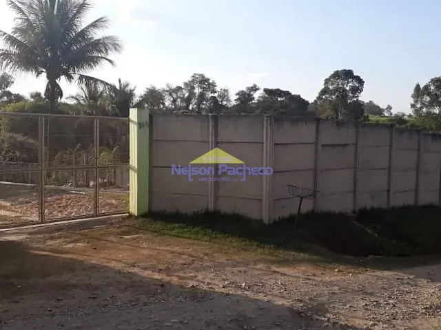Chácara com 3000m², à venda, no bairro Morro Amarelo em Capivari
