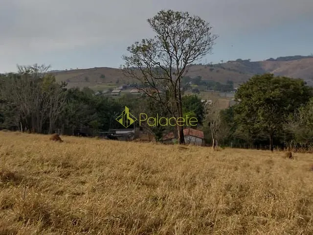 Chácara com 20833m², à venda, no bairro Barreiro em Taubaté