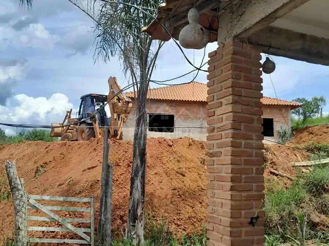 Chácara com 2400m² 3 quartos e 2 banheiros, à venda, no bairro NOSSA SENHORA DAS GRAÇAS em Caldas