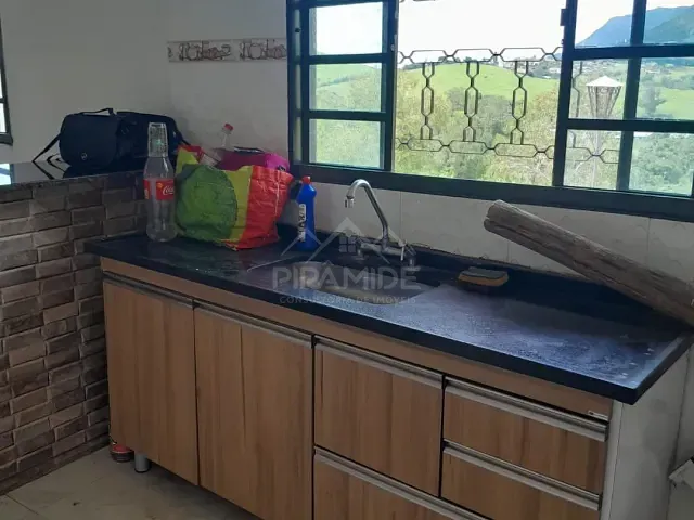 Chácara com 2400m² 3 quartos e 2 banheiros, à venda, no bairro NOSSA SENHORA DAS GRAÇAS em Caldas