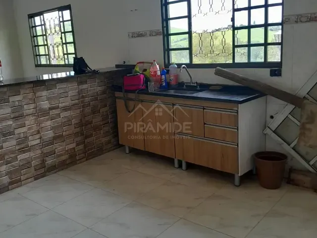 Chácara com 2400m² 3 quartos e 2 banheiros, à venda, no bairro NOSSA SENHORA DAS GRAÇAS em Caldas