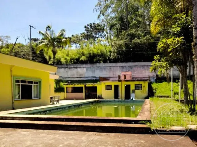 Chácara com 5000m² 3 quartos e 3 banheiros, à venda ou para alugar, no bairro Bororé em São Paulo