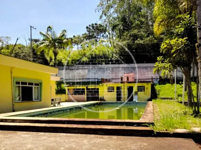 Chácara com 5000m² 3 quartos e 3 banheiros, à venda ou para alugar, no bairro Bororé em São Paulo