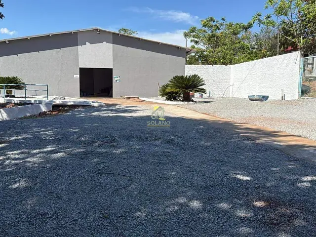 Chácara com 12000m² 5 quartos e 5 banheiros, à venda, no bairro Área Rural de Bonfinópolis em Bonfinópolis