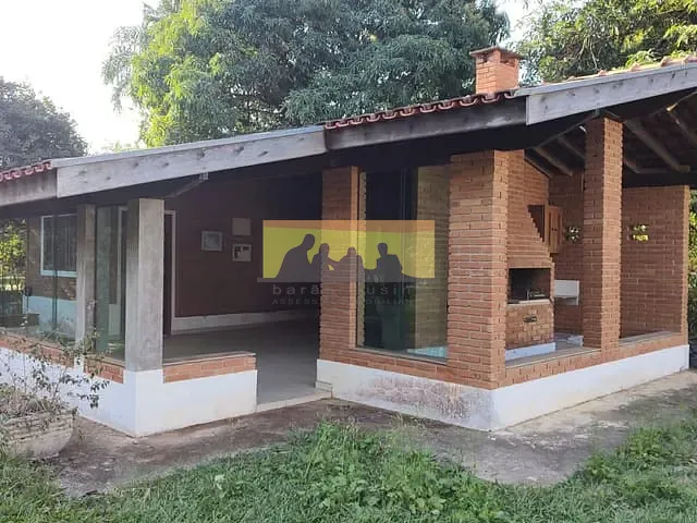 Chácara com 1800m² 1 quarto e 2 banheiros, à venda, no bairro Loteamento Chácaras Vale das Garças em Campinas