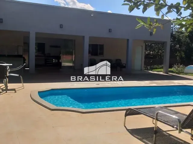 Chácara à venda, no bairro Centro em Santo Antônio de Goiás