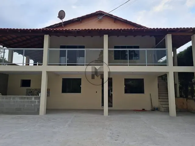 Chácara com 3000m² 3 quartos e 4 banheiros, à venda, no bairro Bom Jardim I em Guaratinguetá