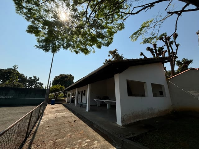Chácara com 2100m² 1 quarto e 2 banheiros, à venda, no bairro Portal de Pirapora em Salto de Pirapora