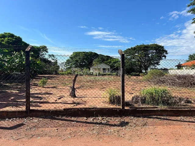 Chácara com 2200m² 1 quarto e 1 banheiro, à venda, no bairro Jardim Camanducaia em Holambra