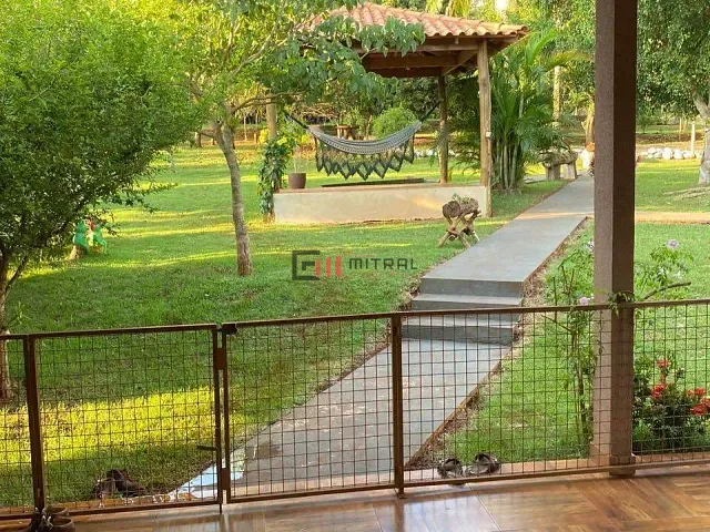 Chácara com 6000m² 3 quartos e 4 banheiros, à venda, no bairro Bairro Limoeiro em Londrina