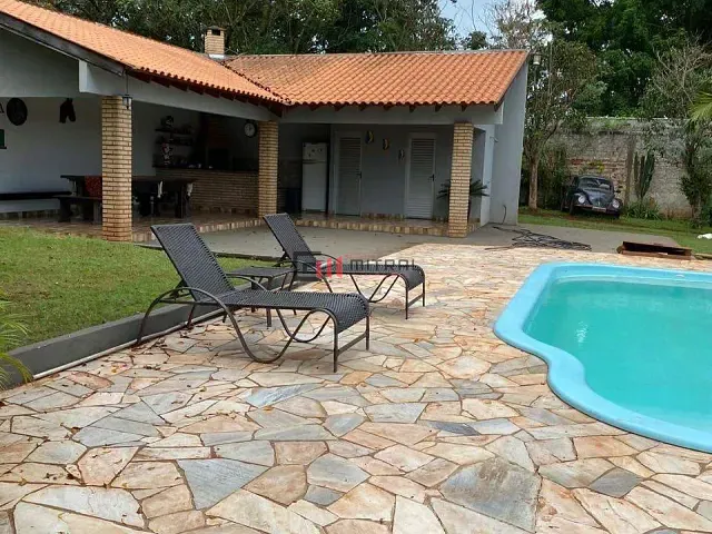Chácara com 6000m² 3 quartos e 4 banheiros, à venda, no bairro Bairro Limoeiro em Londrina