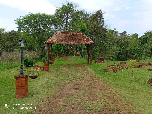 Chácara com 1500m², à venda, no bairro Estância Santa Paula em Londrina