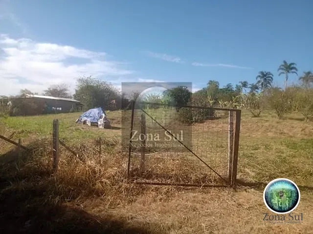 Chácara com 100m² 2 quartos e 3 banheiros, à venda, no bairro Carafa em Votorantim