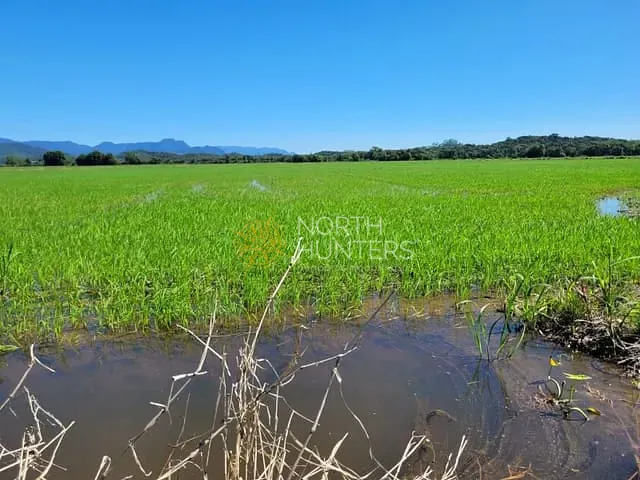 Chácara com 354m² 1 quarto e 1 banheiro, à venda, no bairro Vila Nova em Joinville