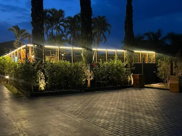 Chácara com 1600m² 3 quartos e 5 banheiros, à venda, no bairro rural em Porecatu