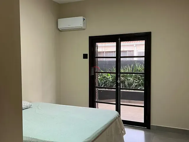 Chácara com 1600m² 3 quartos e 5 banheiros, à venda, no bairro rural em Porecatu