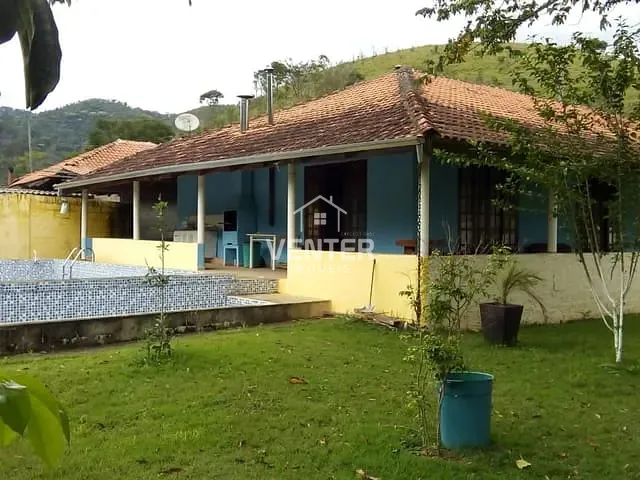 Chácara com 3000m² 6 quartos e 4 banheiros, à venda, no bairro Pedra Branca em Monteiro Lobato