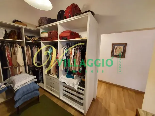 Chácara com 1500m² 3 quartos e 6 banheiros, à venda, no bairro Monte Carlo em Guapiaçu