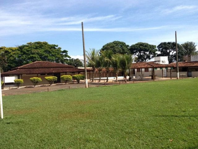 Foto do Chácara - Chácara com 4 dormitórios para alugar, 2500 m² por R$ 2.850,00/mês - Parque das Laranjeiras - Uberaba/MG | ZUCATO IMOBILIARIA LTDA