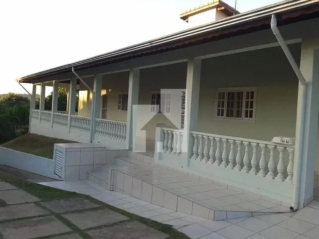 Chácara com 3000m² 4 quartos e 5 banheiros, à venda, no bairro Santa Clara em Jundiaí