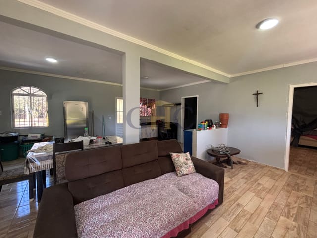 Chácara com 1200m² 2 quartos e 2 banheiros, à venda, no bairro Capão Redondo em Salto de Pirapora
