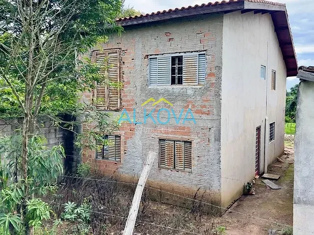 Chácara com 400m² 4 quartos e 2 banheiros, à venda, no bairro Jardim Primavera II B em São José dos Campos